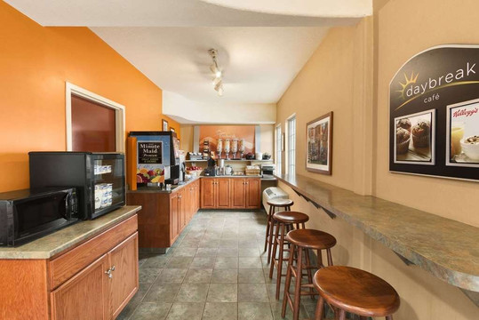 圭尔夫戴斯酒店主图