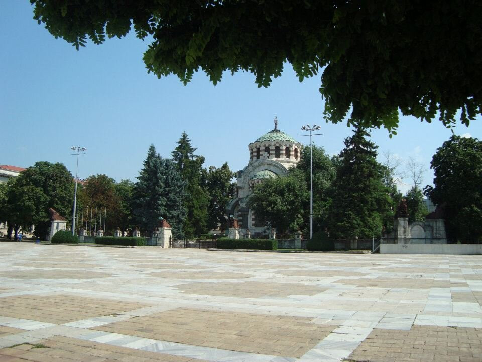 Saint George the Victorious Chapel and Mausoleum景点图片