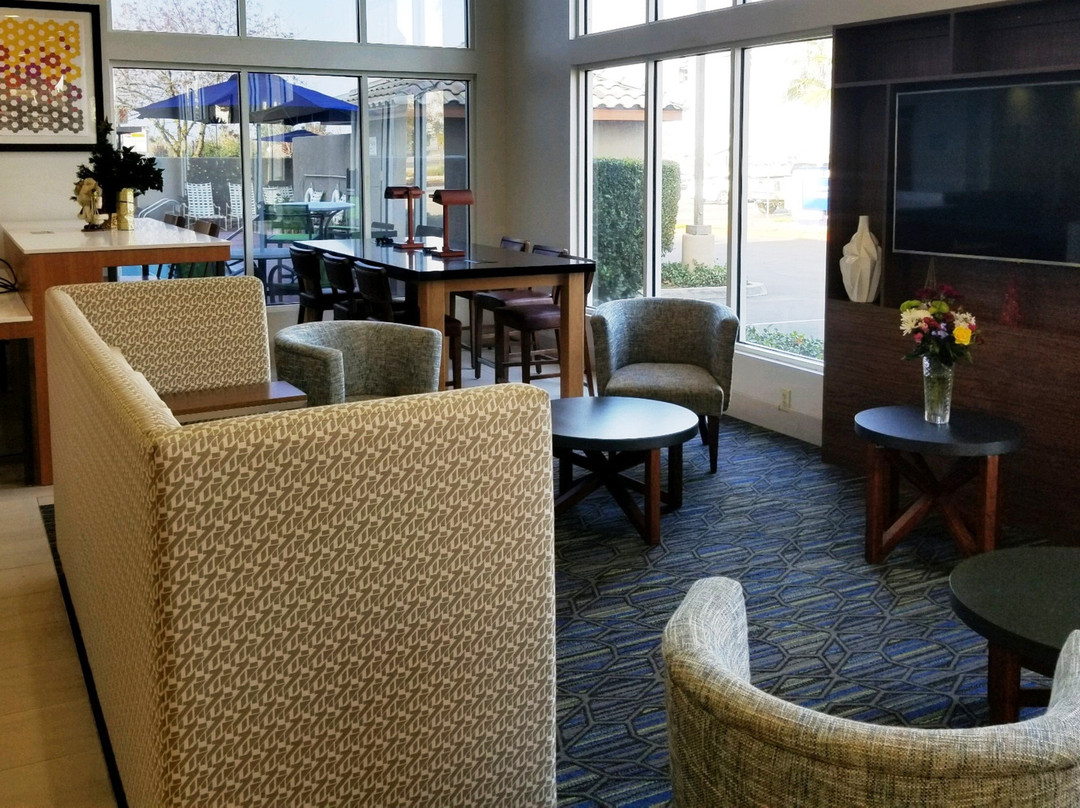 Holiday Inn Express Madera-Yosemite Park Area by IHG主图