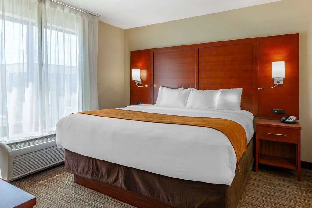 Comfort Suites Oshkosh主图