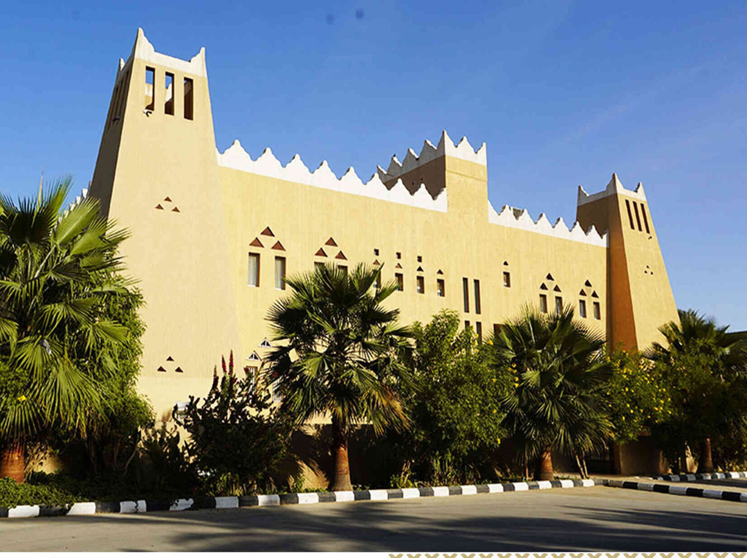 金色郁金香酒店主图