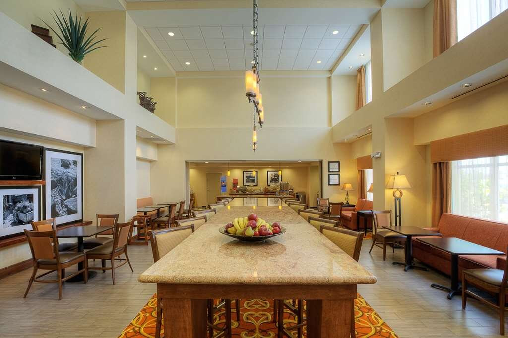 Hampton Inn & Suites McAllen主图