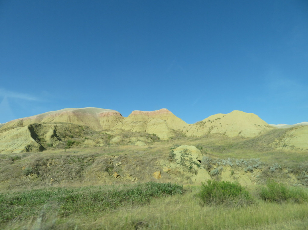 Yellow Mounds Overlook景点图片