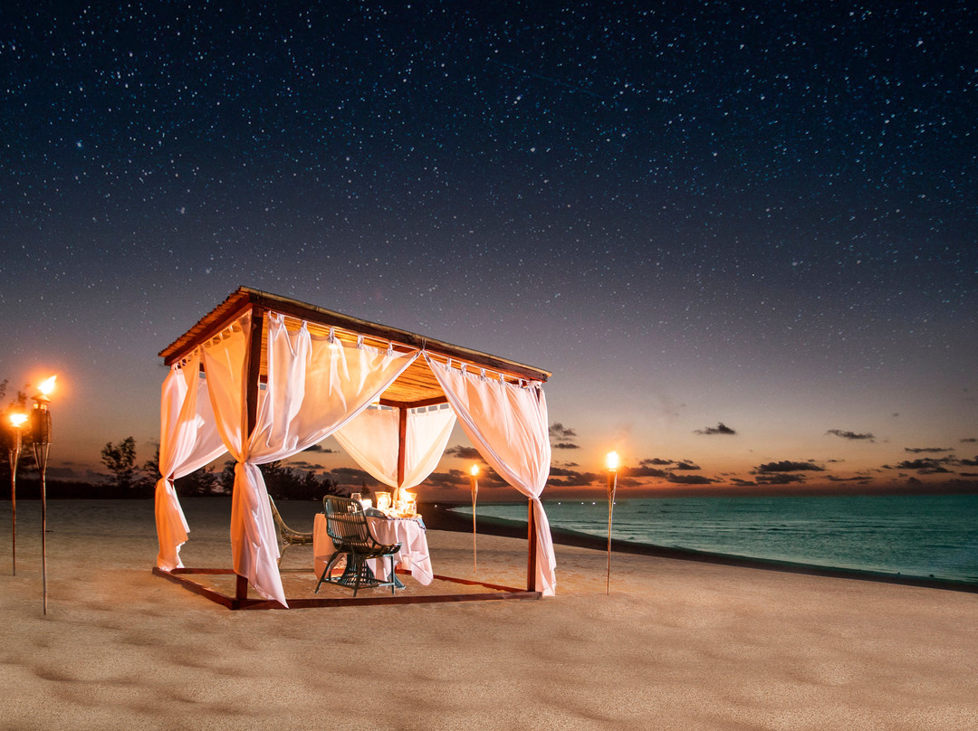 美珠碧岛安纳塔拉度假酒店主图