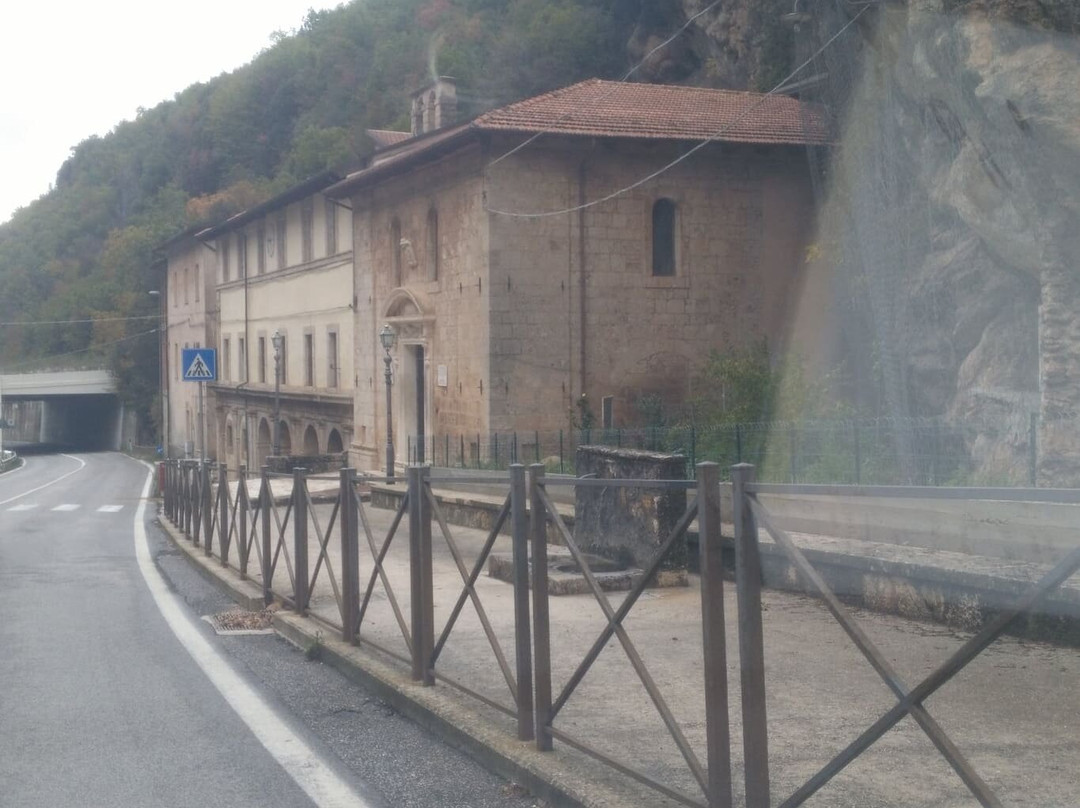 Santuario della Madonna delle Grotte景点图片