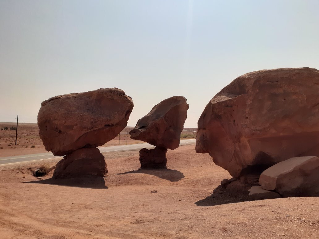 红崖国家保护区-佩吉必去景点