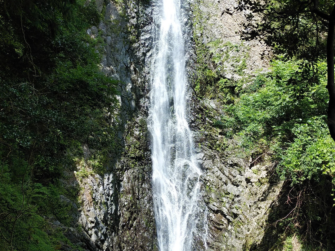 Utoge Falls景点图片