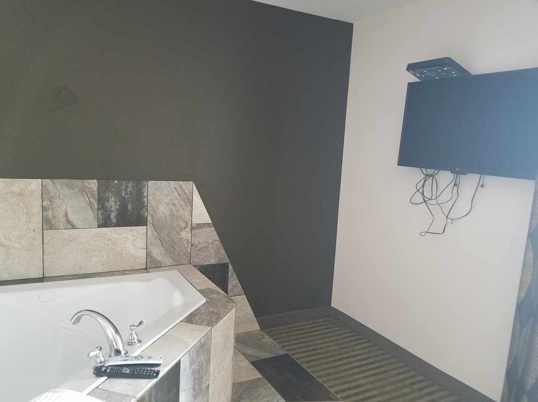 Comfort Inn & Suites主图