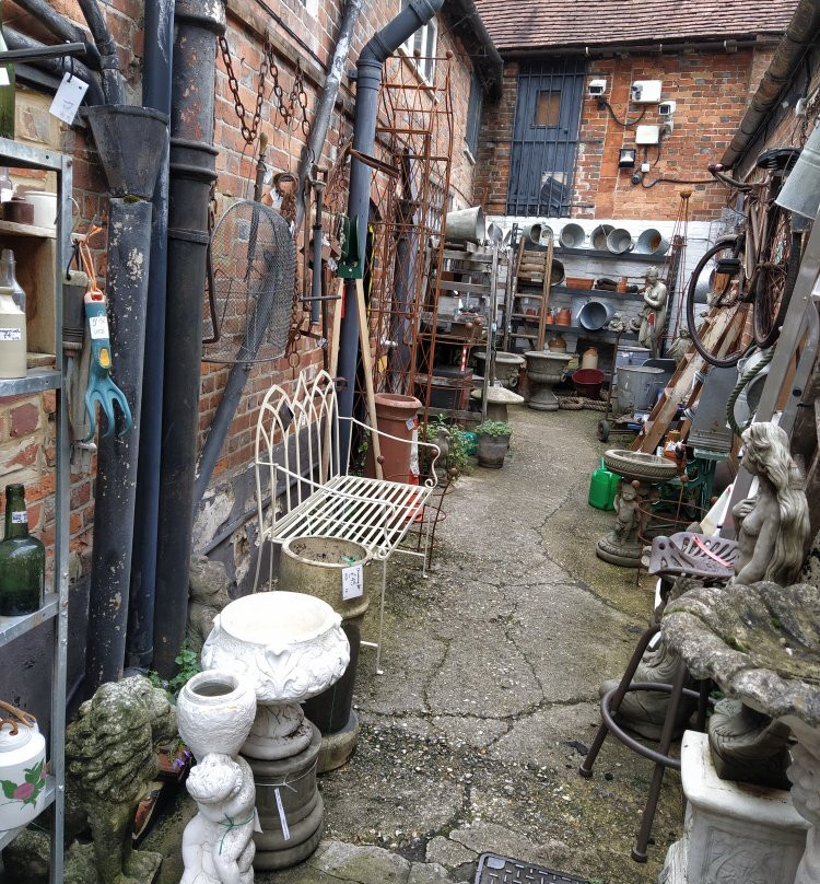 Hungerford Arcade Antiques and Collectables景点图片