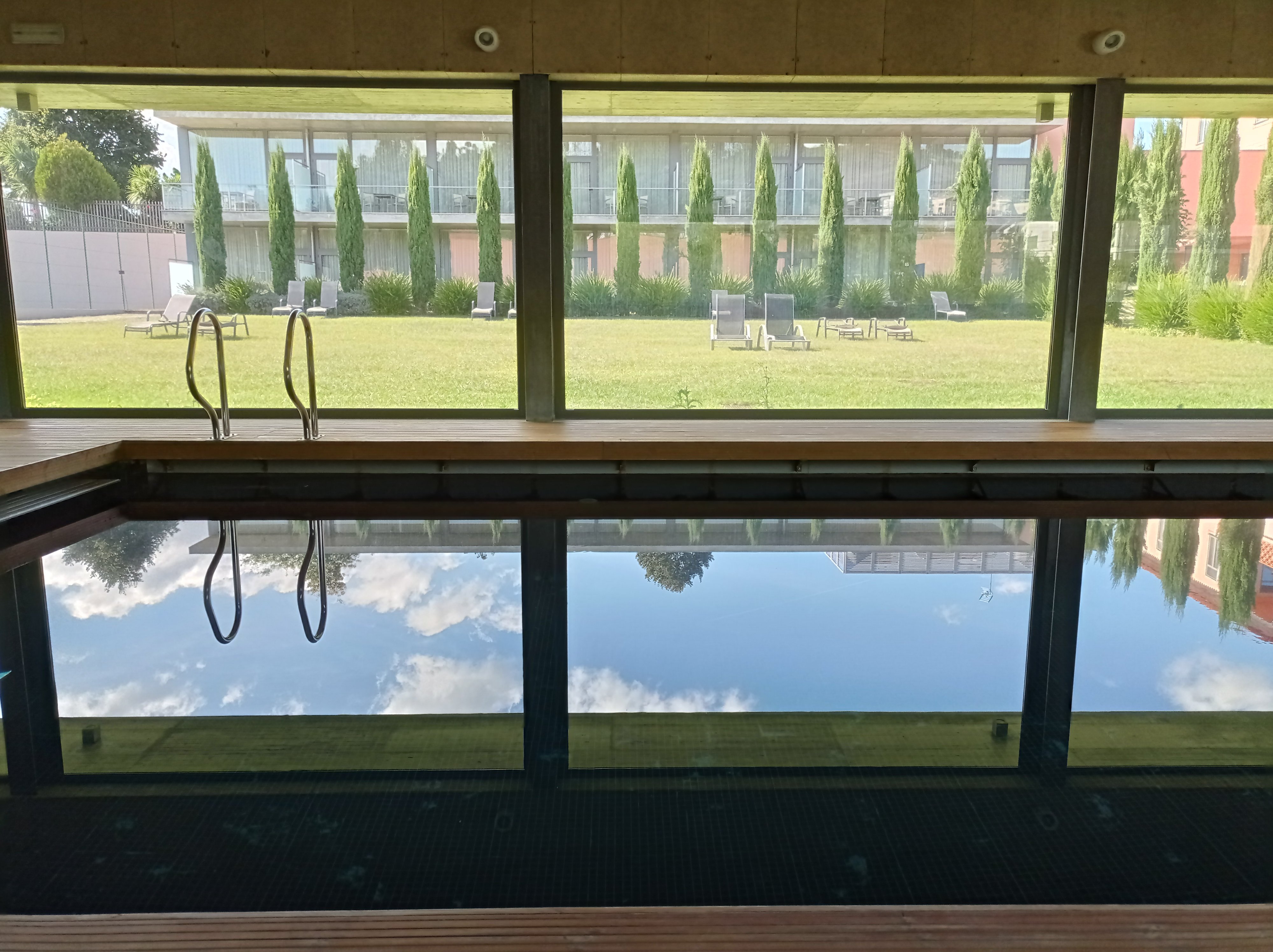 Hotel Rural Quinta da Cruz-泳池