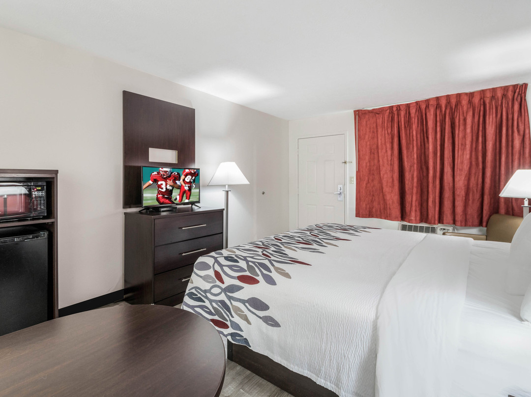 Red Roof Inn Cadiz主图