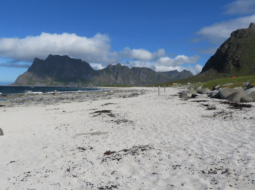 Uttakleiv Beach景点图片