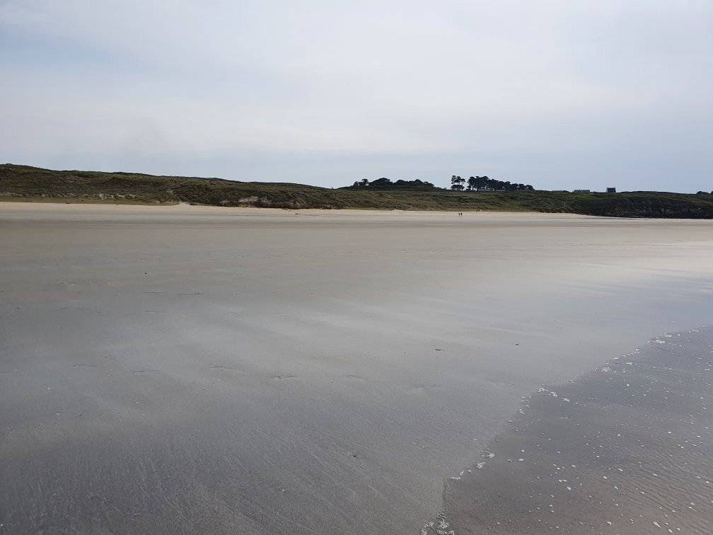 Plage des Blancs Sablons-勒孔凯必去景点