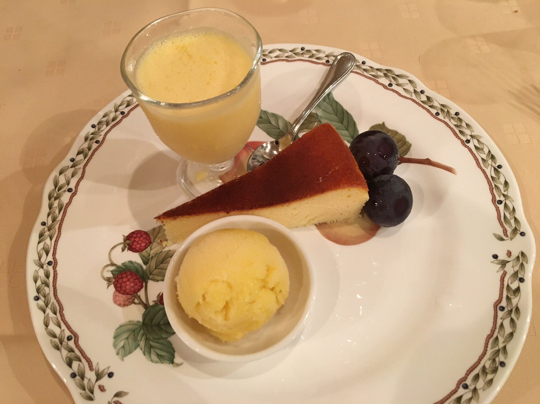 Auberge Birstror Figaro主图