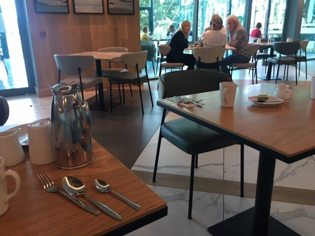 马洛皇冠假日酒店主图