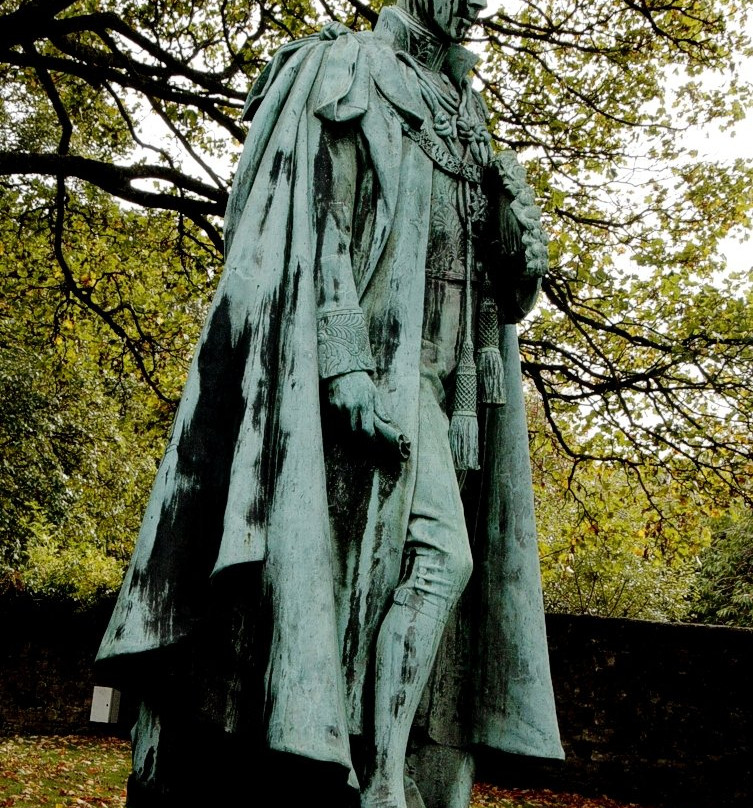 A Statue Of 7th Earl Of Hopetoun