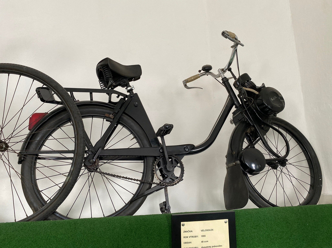 Muzeum historických motocyklů-Becov nad Teplou必去景点