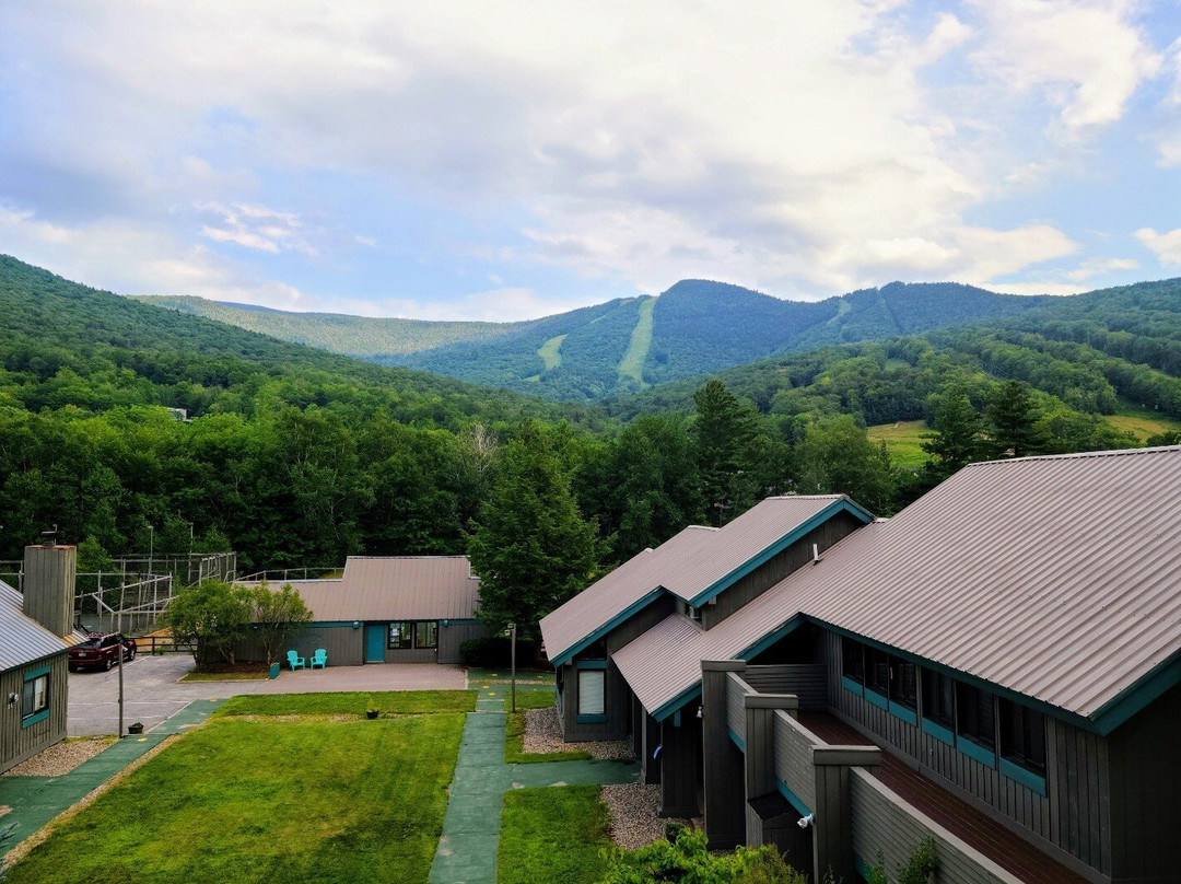 The Village Of Loon Mountain主图