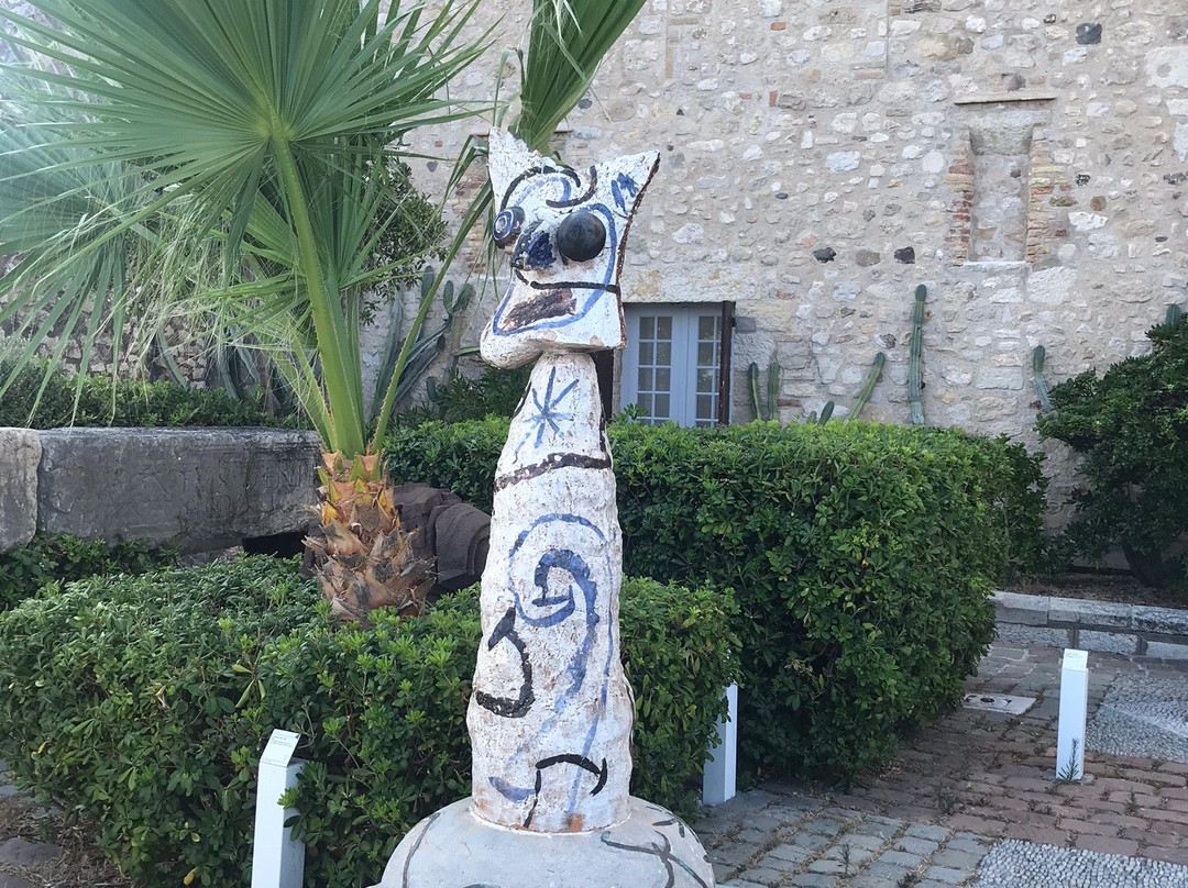 Cathedrale Notre Dame de la Platea d'Antibes-安提贝必去景点