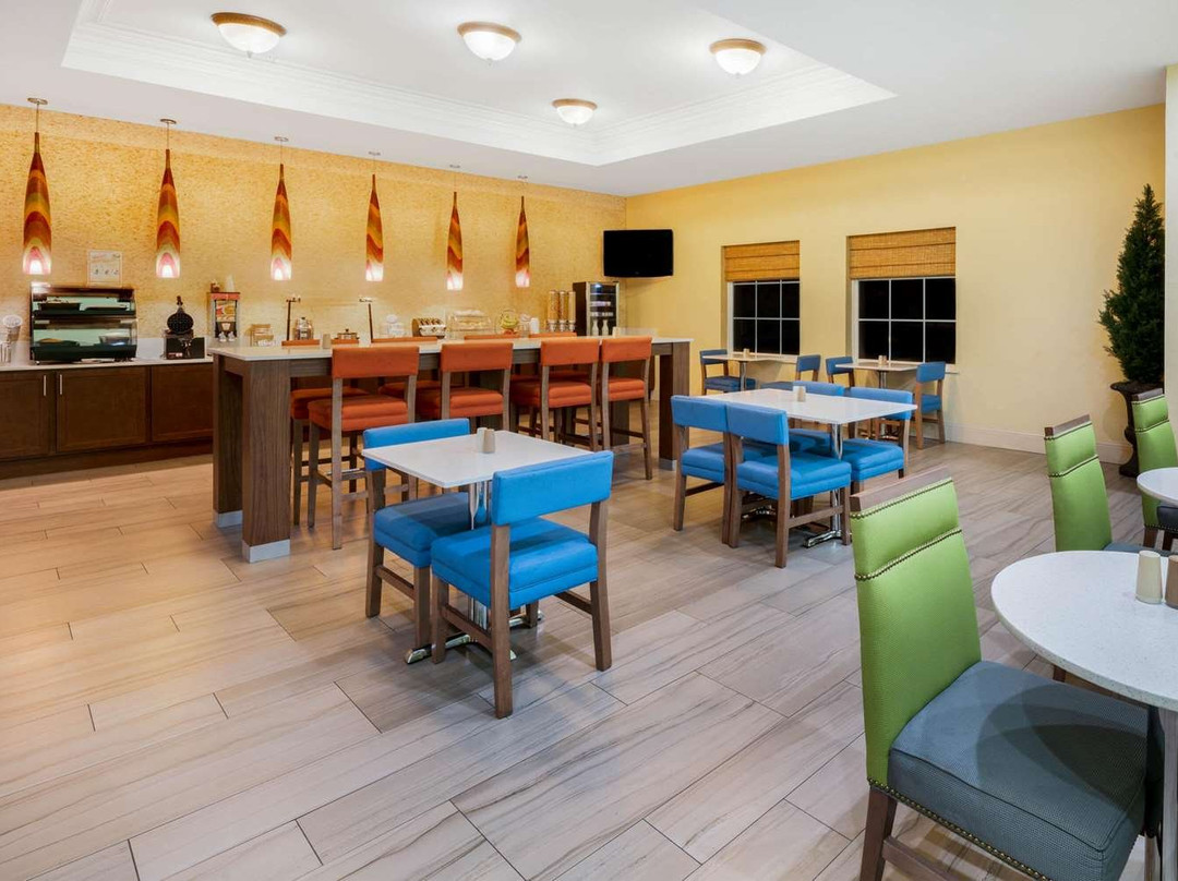 La Quinta Inn & Suites by Wyndham Broussard - Lafayette Area主图