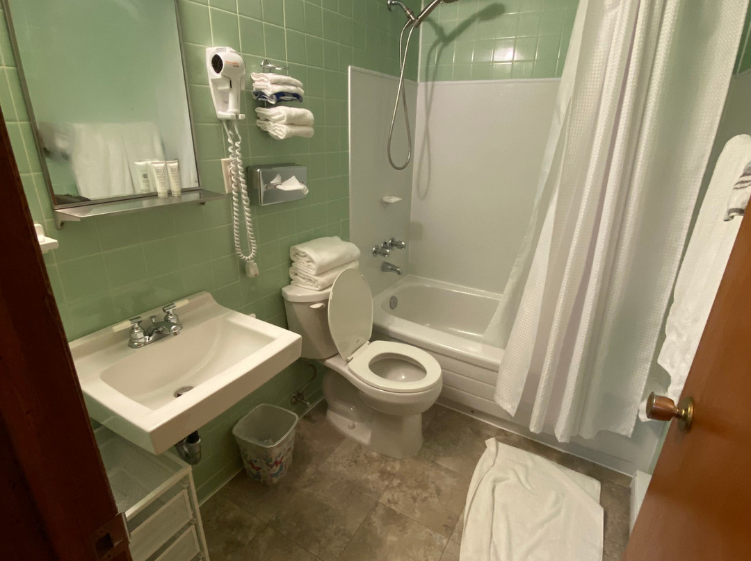 Wayside Motel Manitoulin主图