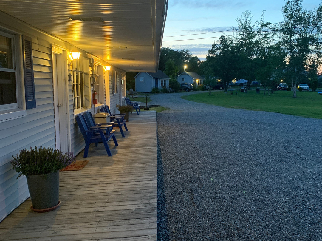 Isleview Motel and Cottages主图