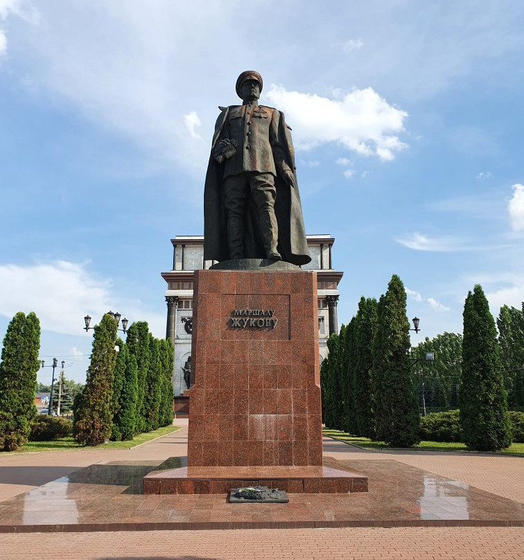 Monument to Marshal Zhukov景点图片