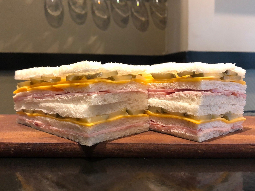 Castelar餐馆和美食-Esdul