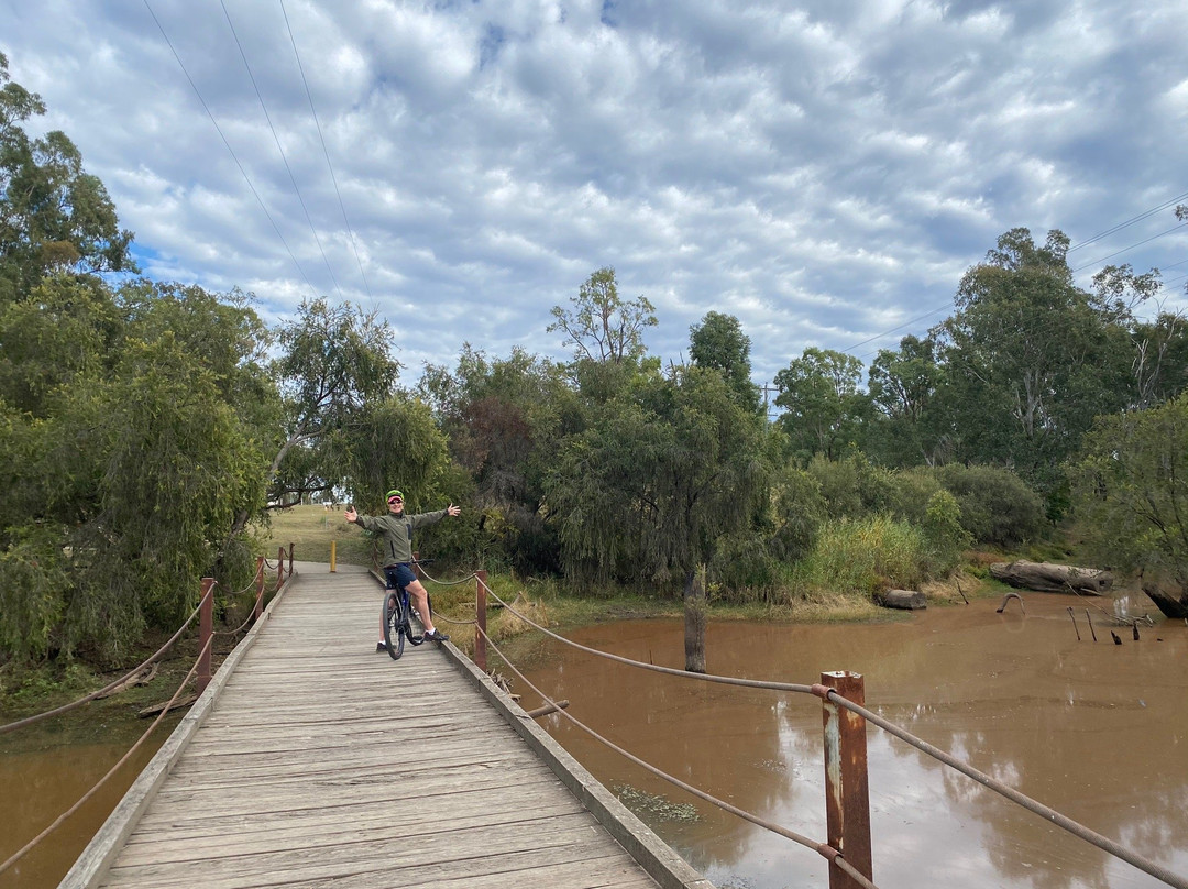 Dogwood Creek Walking Track-Miles必去景点