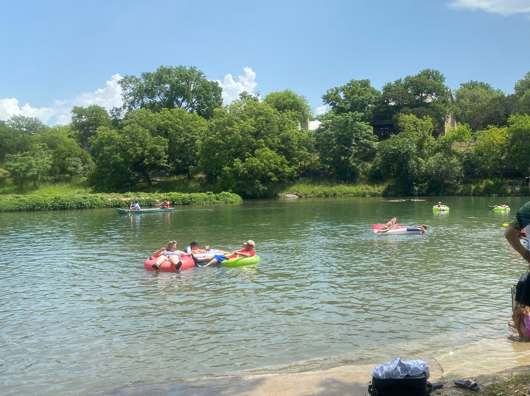 Cypress Falls Swimming Hole-Wimberley必去景点