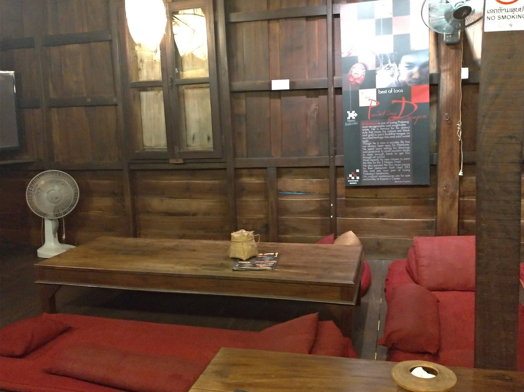 L'Etranger, Books & Tea景点图片