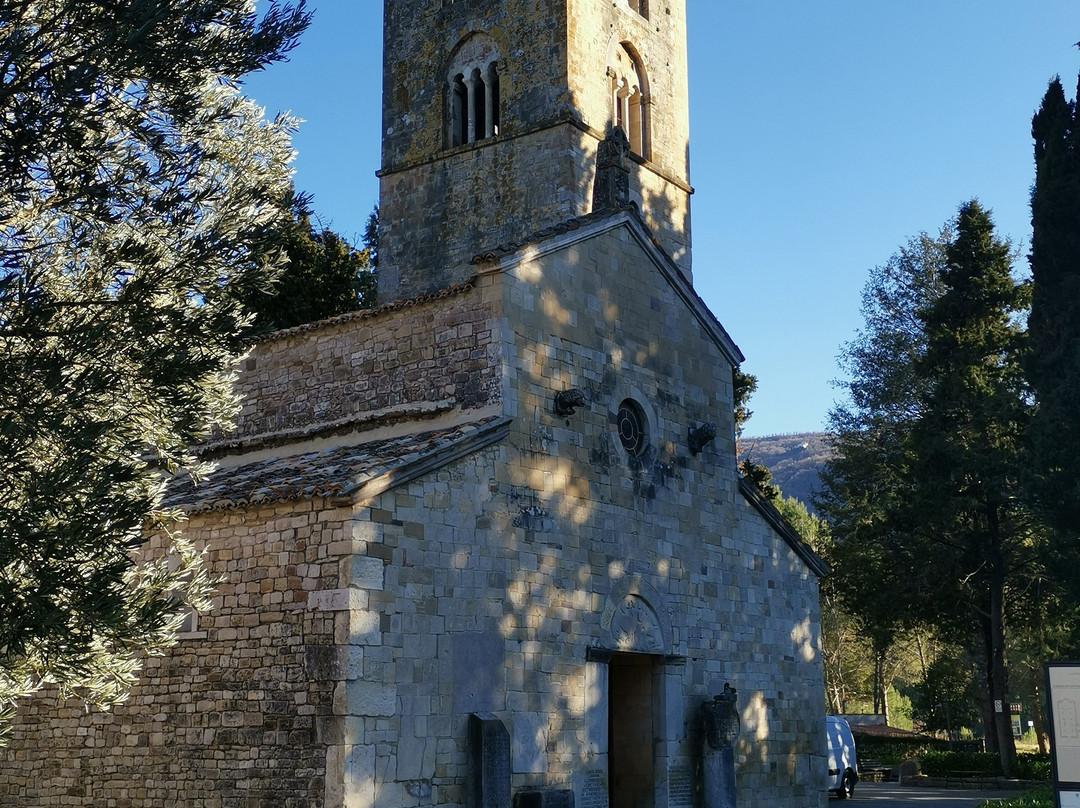 SANTUARIO MADONNA DEL CANNETO o MADONNA DI CANNETO-Roccavivara必去景点