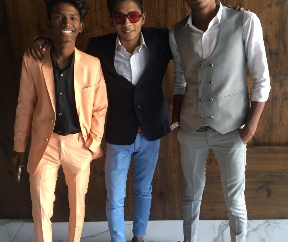 Regenta Central Hotel & Convention Centre主图