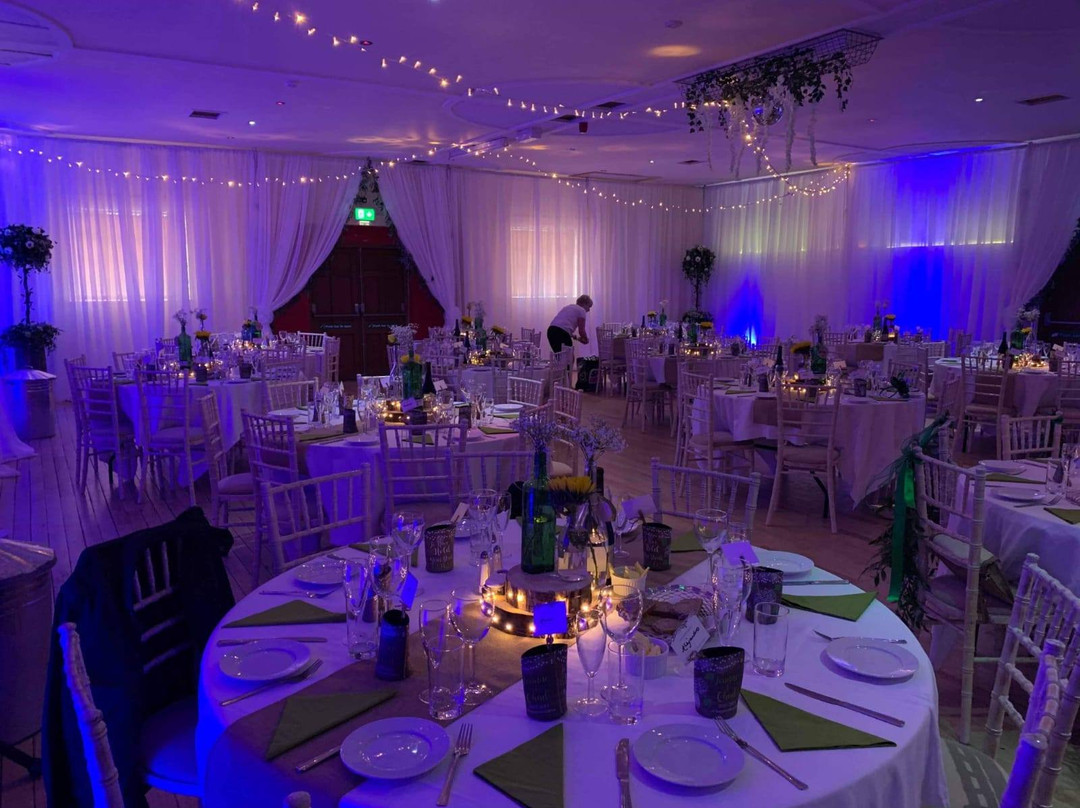 The Rainbow Ballroom Of Romance景点图片
