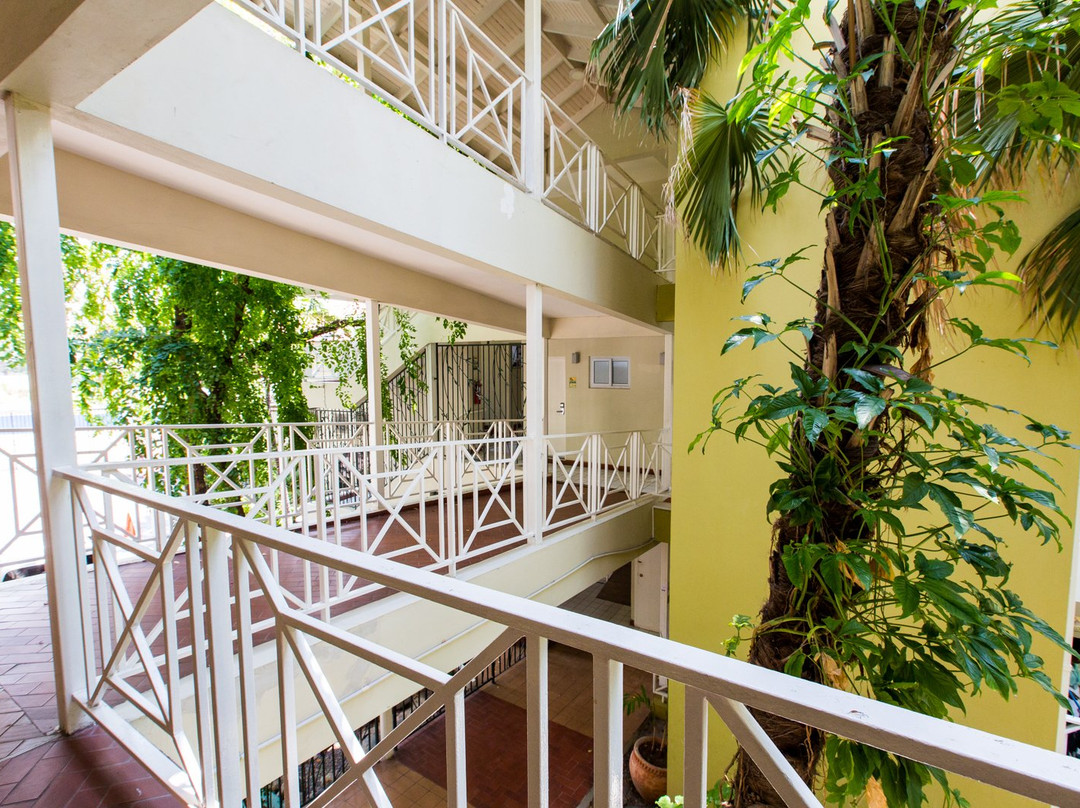 阿尔塔蒙特苑酒店主图