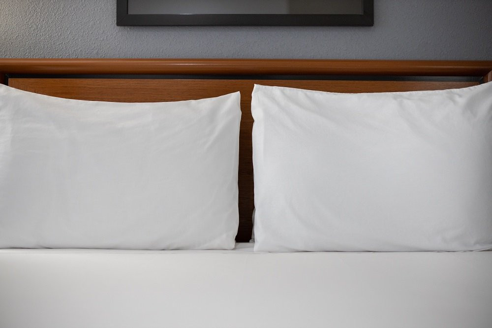 阿瑟顿公园旅馆及套房酒店主图