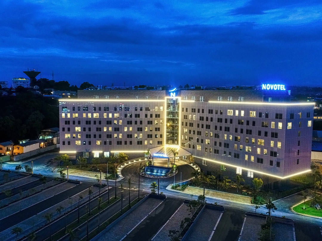 安塔那那利佛诺富特会议与水疗酒店