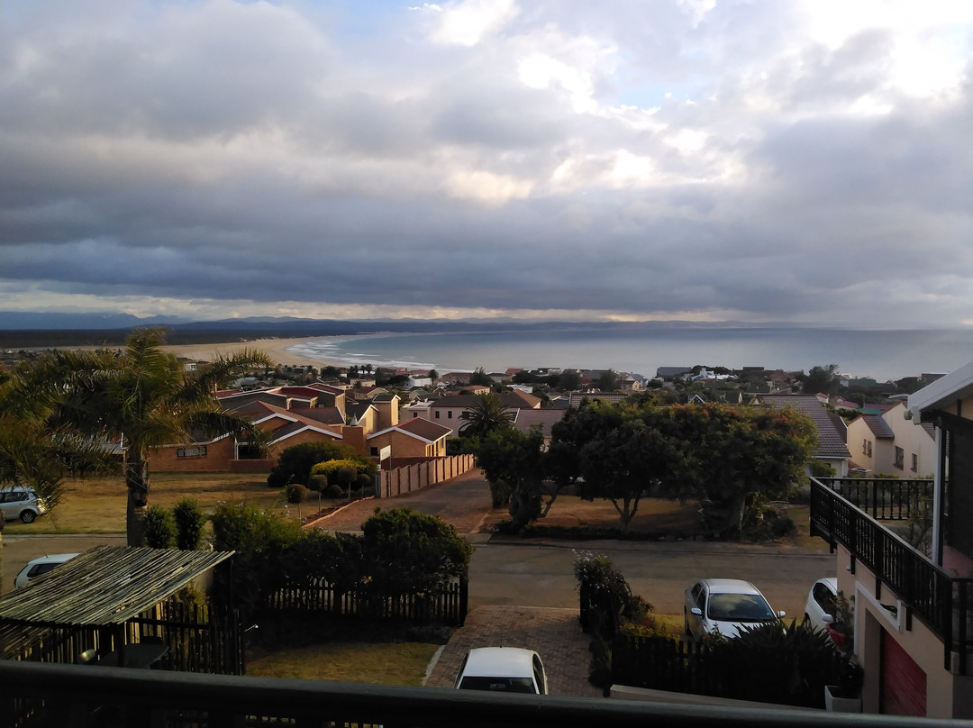 A1 Bayview Guest House主图