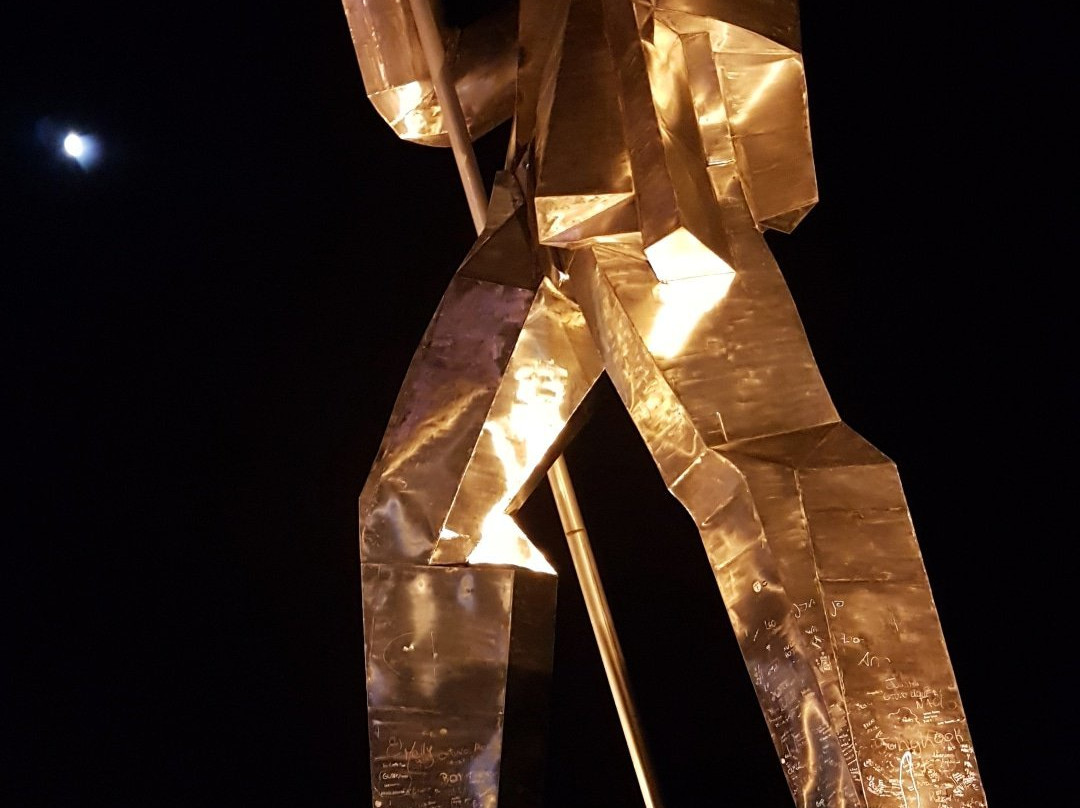 Monumento Andres Guazurari景点图片