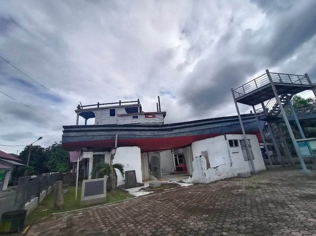 Boat at Desa Lampulo-班达亚齐必去景点