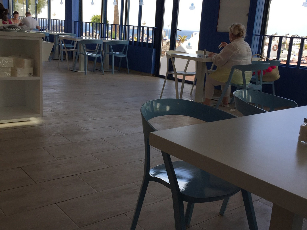 桑多思帕帕加约海滩度假酒店主图