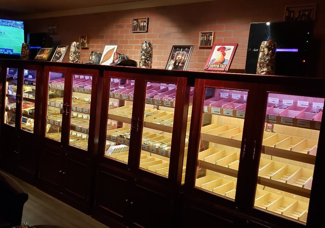 Vintage Havana Cigar Lounge-里奇克莱斯特必去景点
