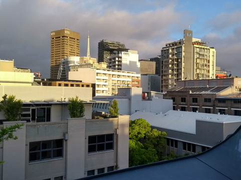 尾流百老汇公寓酒店主图