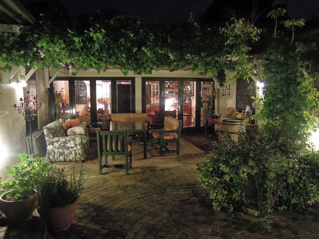 Constantia Stables主图