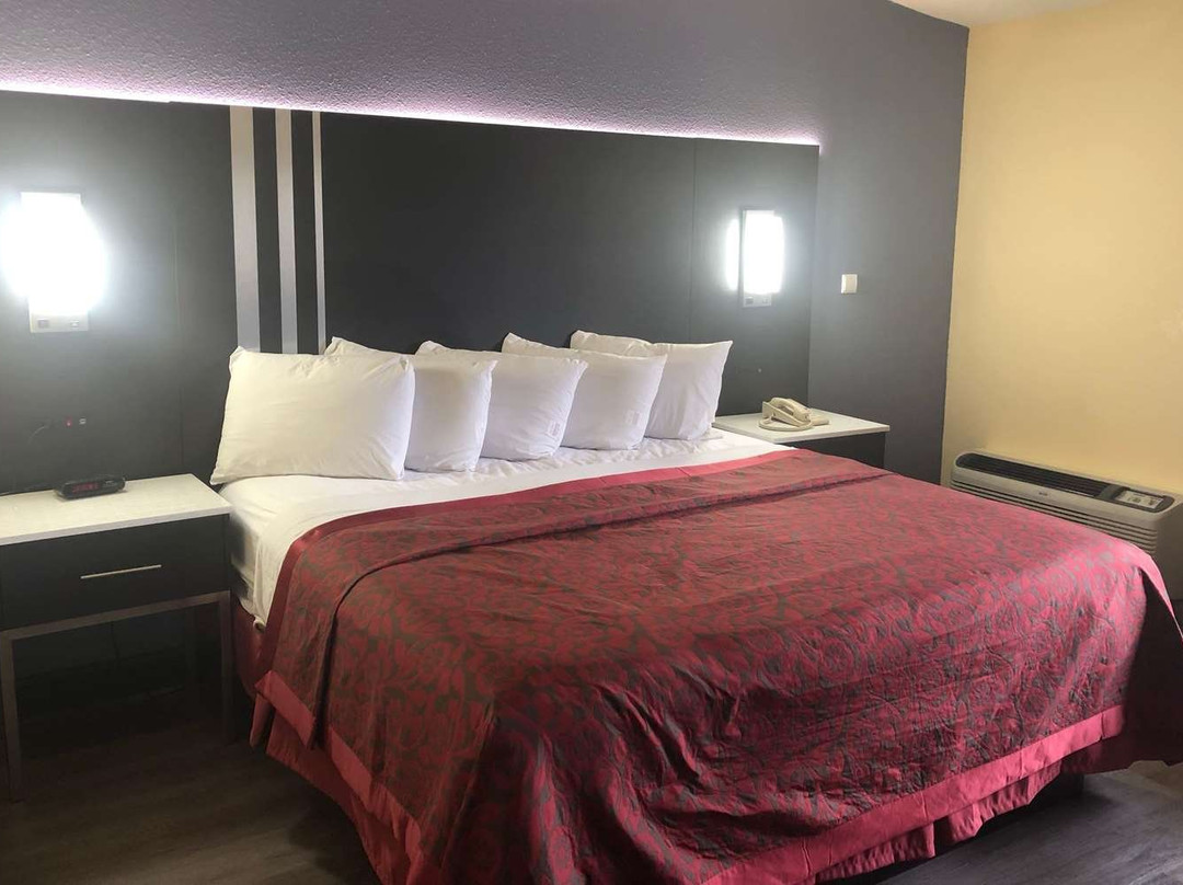 Days Inn by Wyndham Grove City Columbus South主图