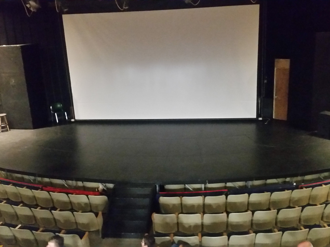 Rivers旅游景点-Evans Theatre