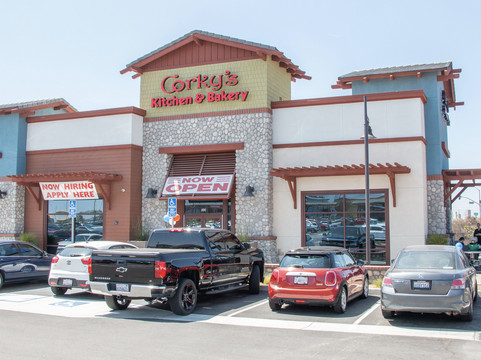 Corky's Kitchen & Bakery主图