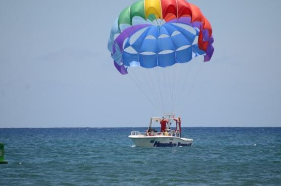 Hawaiian Parasail-火奴鲁鲁必去景点