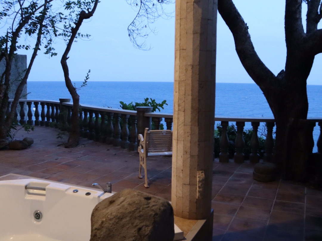 阿土郎海边度假酒店主图