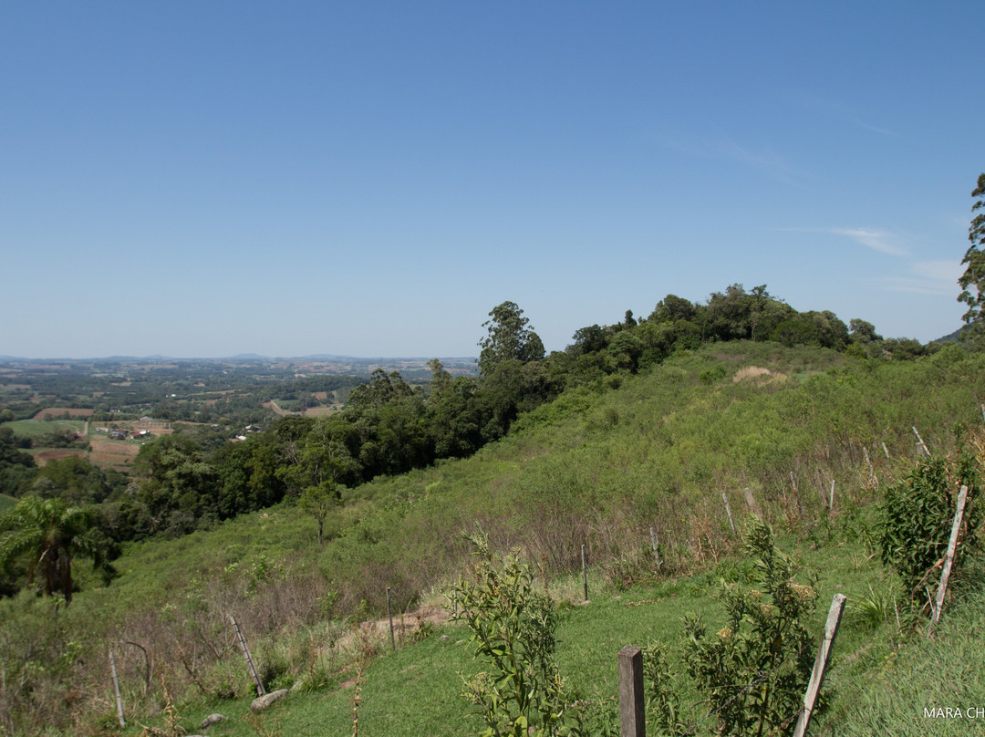 Morro Da Cruz景点图片